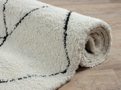 Alfombra Bahar Shaggy moderna patrón rombos, negro blanco, 120 cm redonda