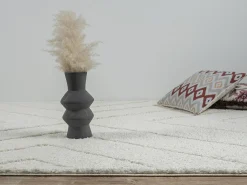 Alfombra Bahar Shaggy patrón triángulos, crema, 200 x 290 cm