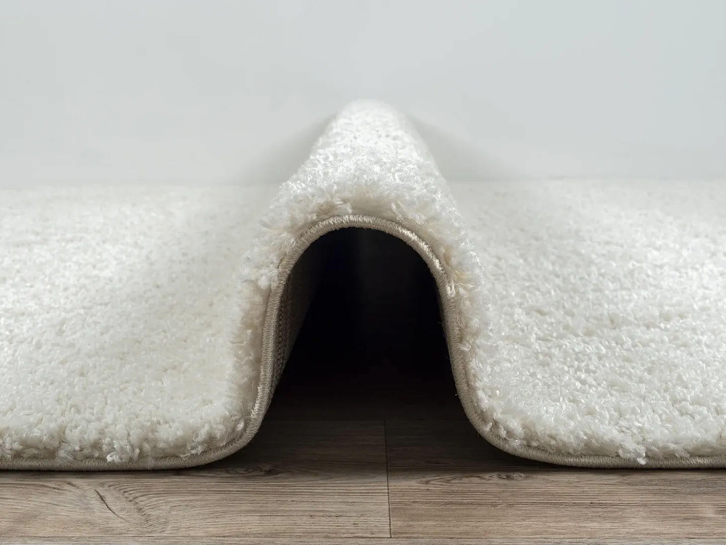 Alfombra Bahar Shaggy patrón rombos, crema, 200 x 290 cm