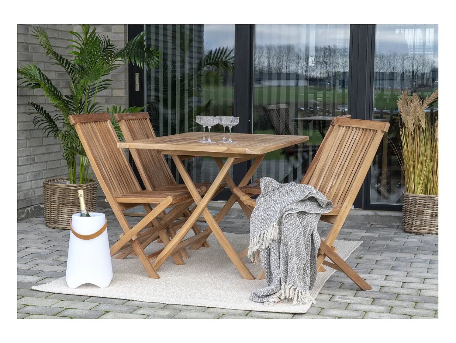 Best ebuy24 Alfombra de arena de plástico 100% reciclada 140 x 200 cm Camel