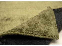Clearance Alfombra de viscosa tejida a mano 65x135 cm musgo Shine Verde pino