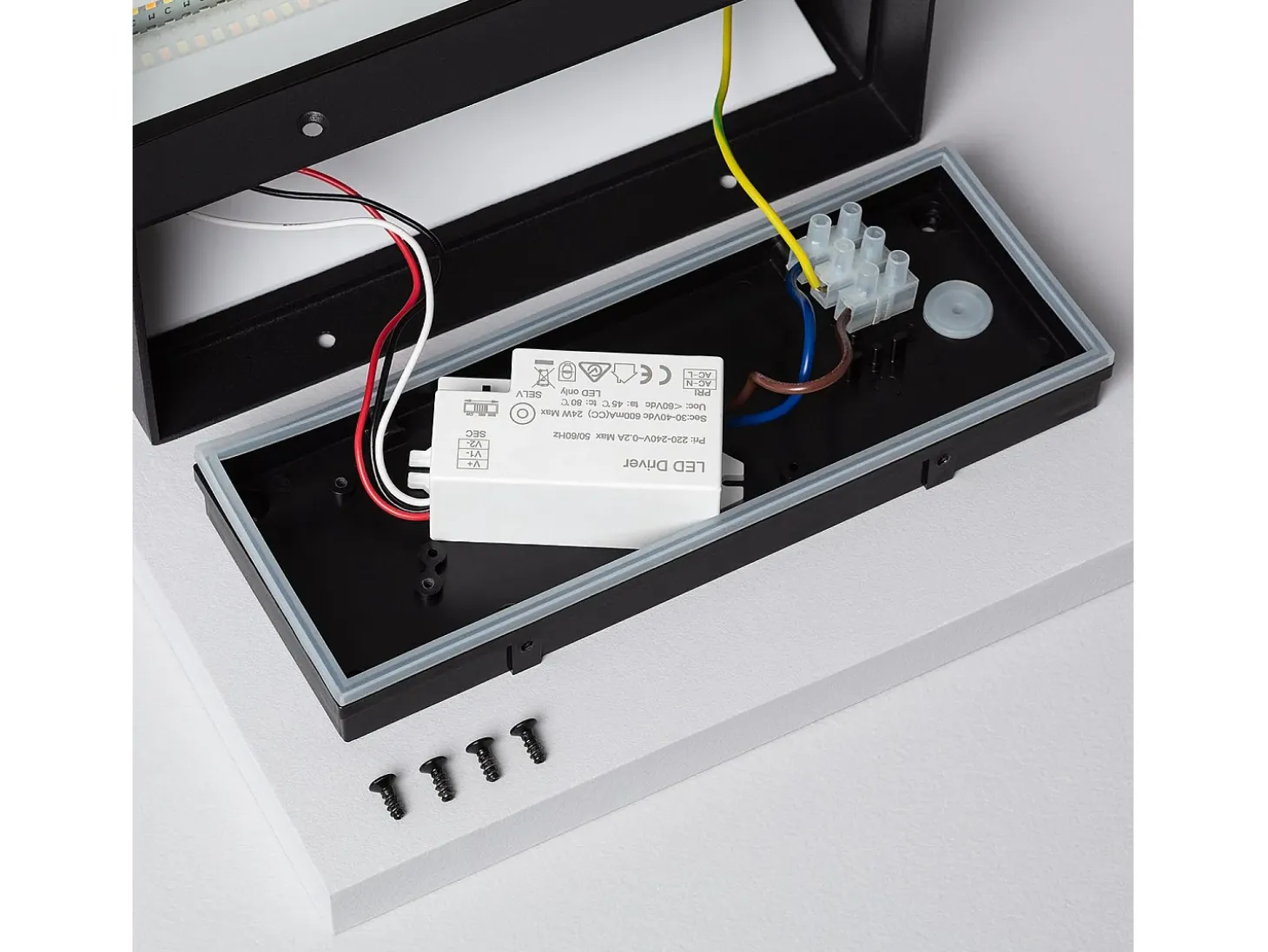 Aplique de Pared Exterior LED 18W de Aluminio Iluminación Doble Cara CCT Seleccionable Gropius Negro