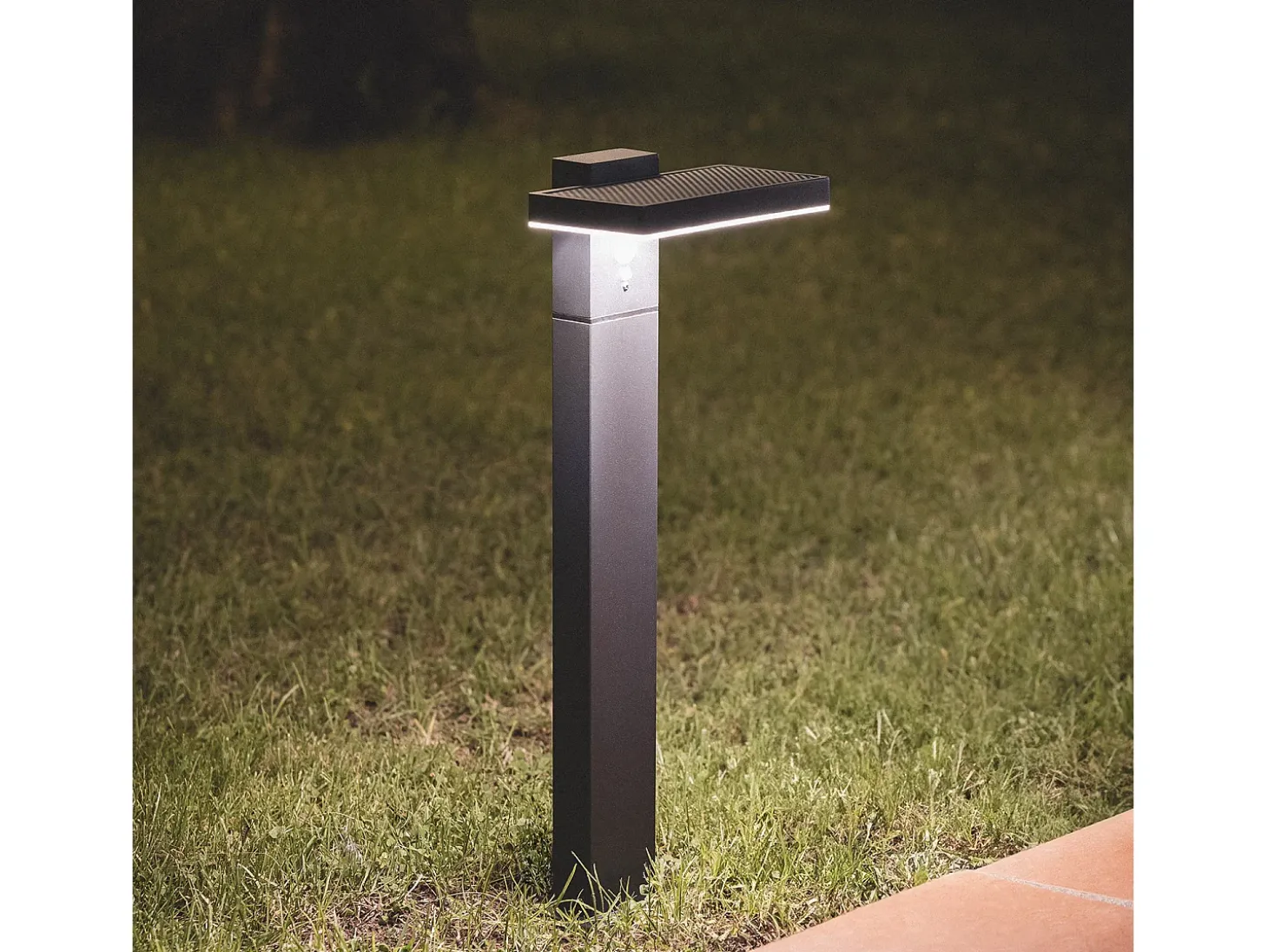 Baliza de Pie Exterior Solar LED 4W 50cm Aluminio con Sensor de Movimiento Bran Negro
