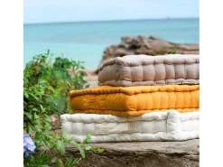 Soleil d'ocre Ropa De Casa^Cojín tapizado de algodón 50x50x10 cm PANAMA ladrillo, por Rojo