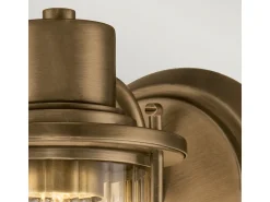Hot Elstead Quoizel Riggs Vägglampa Weathered Brass, IP44 Camel