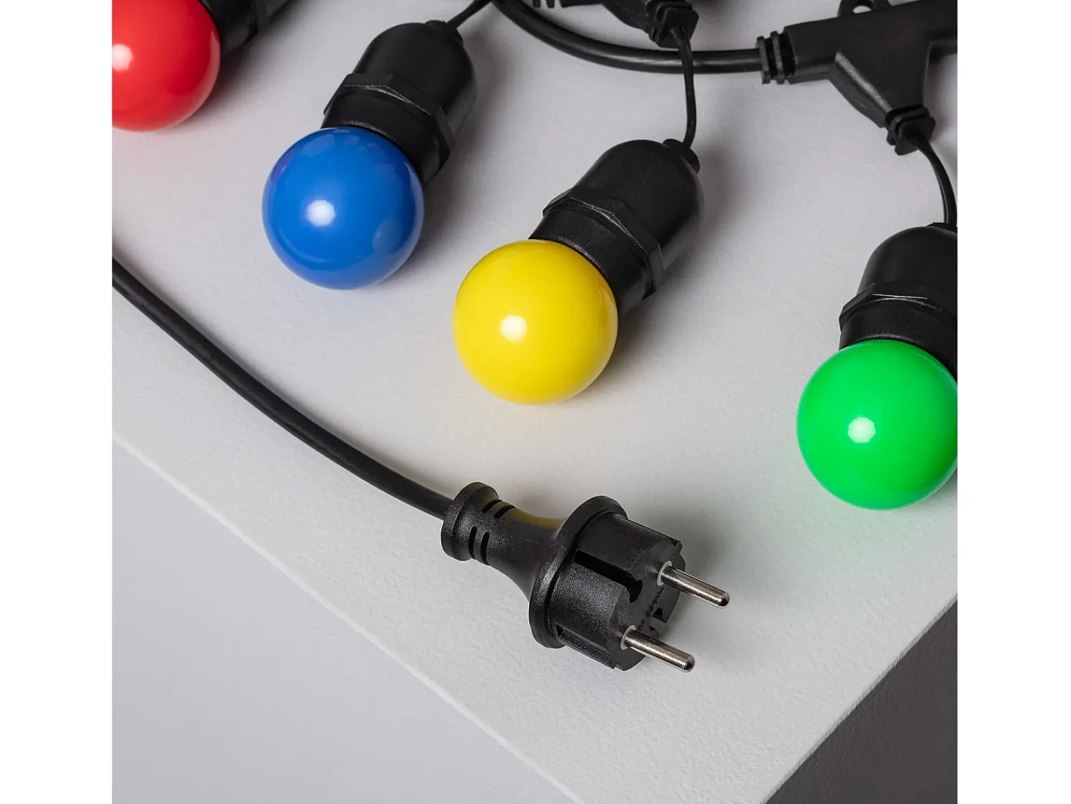 Outlet Ledkia Guirnalda Exterior con Bombillas LED E27 5.5m IP65 Negro Multicolor