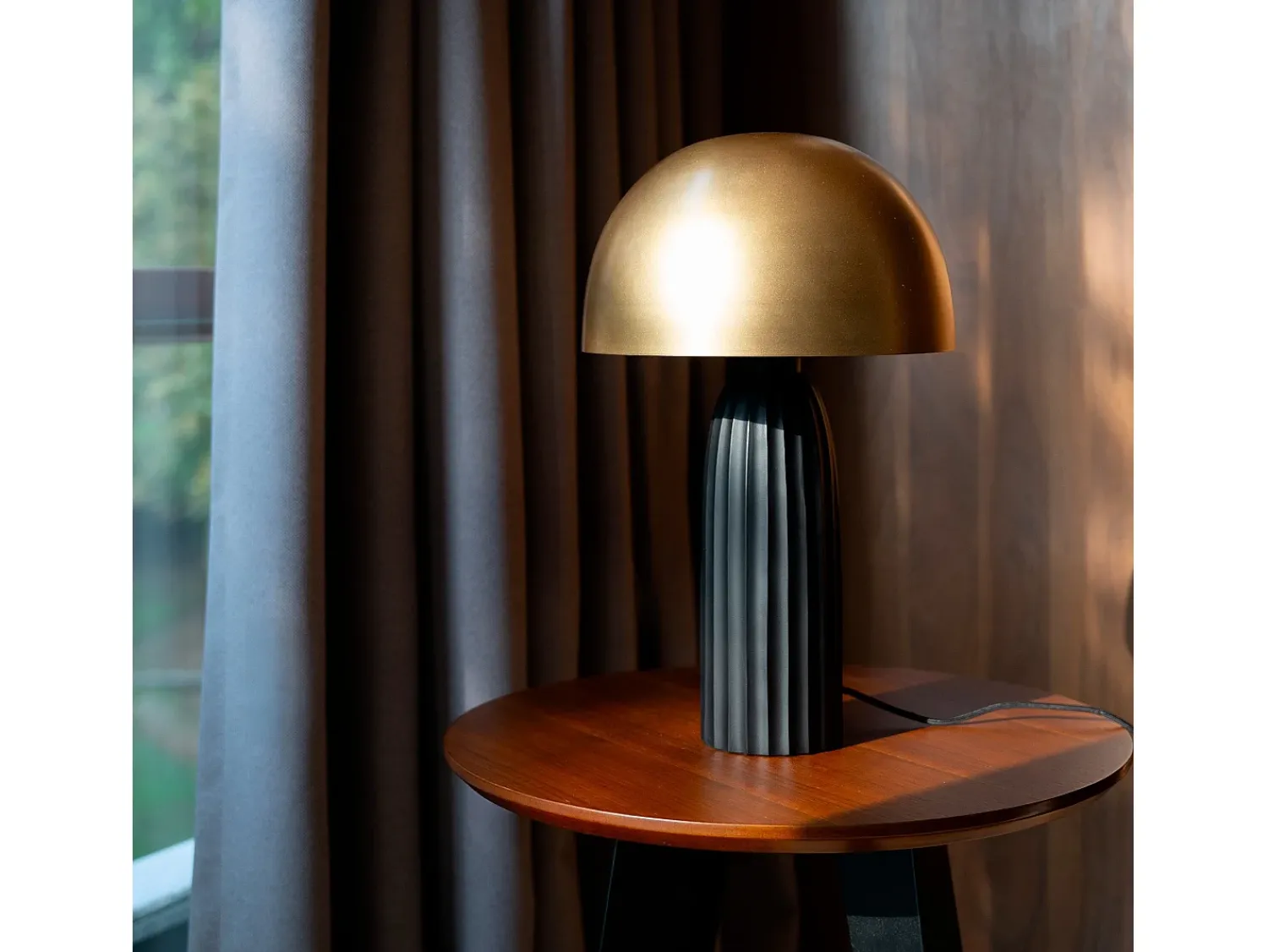 Online Rendez-Vous Déco Lámpara de mesa de metal negro y dorado - Joy Negro / Dorado