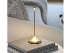 Lámpara de mesa LED inalámbrica recargable y regulable Pina Pro Gold Leaf, color azafrán (2200-2700-3000 K)