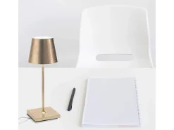 Outlet Lámpara de mesa LED Poldina Pro Mini Gold Leaf recargable y regulable con batería de hasta 12 horas Amarillo