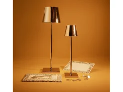 Lámpara de mesa LED Poldina Pro Micro Gold Glossy recargable y regulable con batería de hasta 12 horas