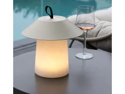 Lámpara de mesa Rubu LED para exterior color beige.