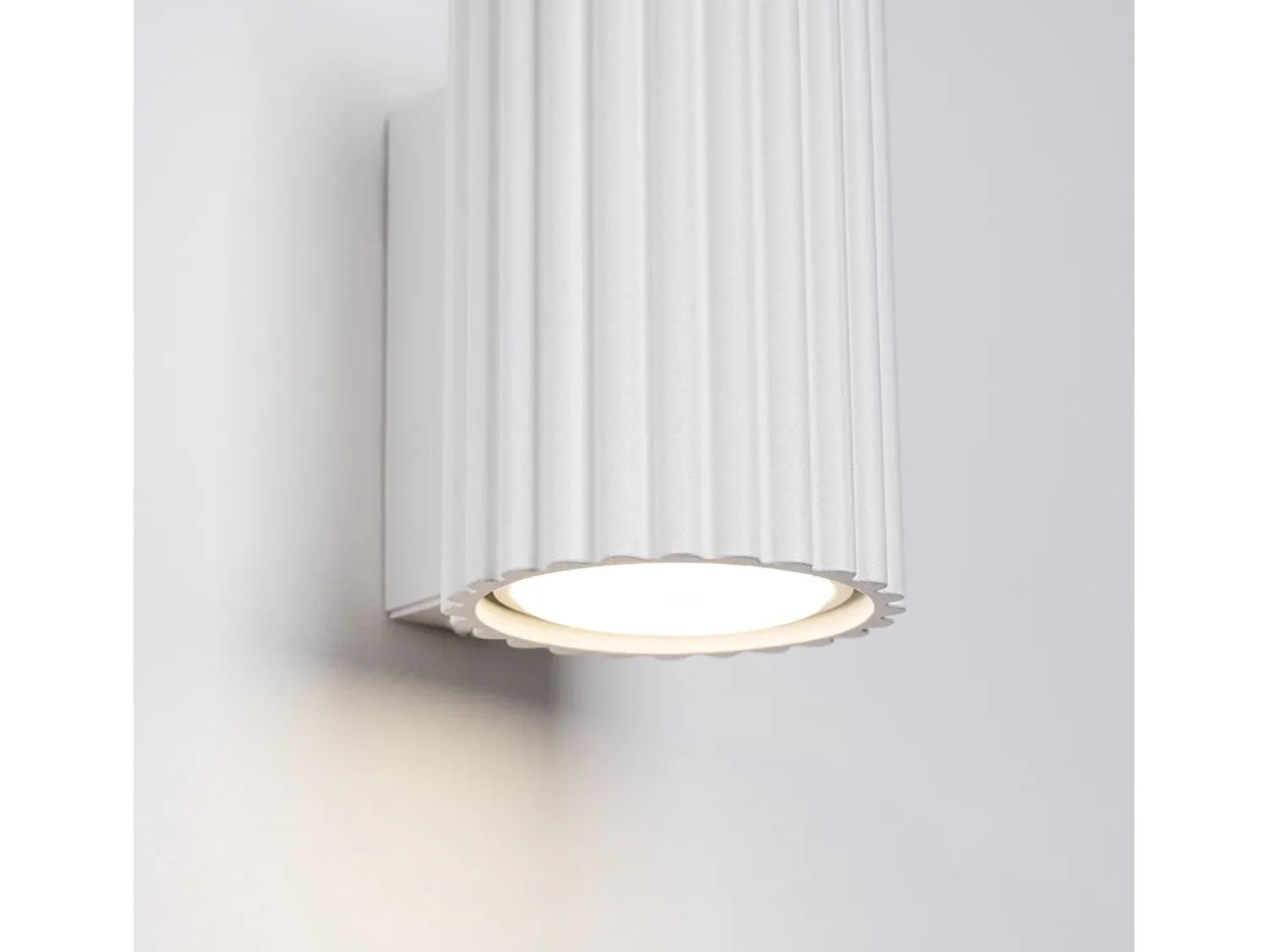 Sollux Lighting Aplique Para Pared^Lámpara De Pared Karbon Minimalista De Aluminio - 1 Fuentes Luminosas - L.6,5 X A.10 Cm - Blanco