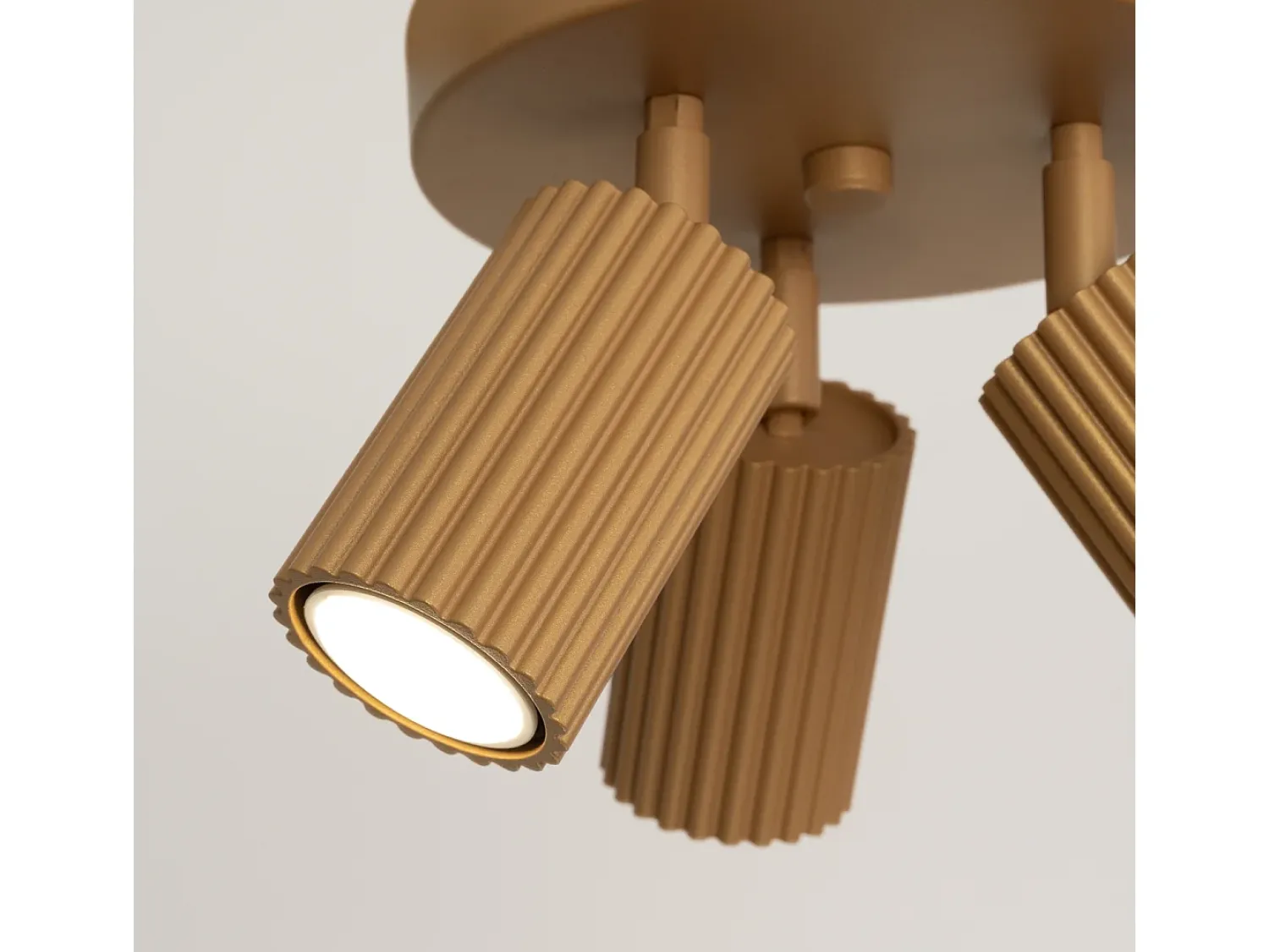 Sollux Lighting Plafón^Lámpara De Techo Karbon Minimalista De Aluminio - 3 Fuentes Luminosas - L.19,5 X A.18 Cm - Dorado