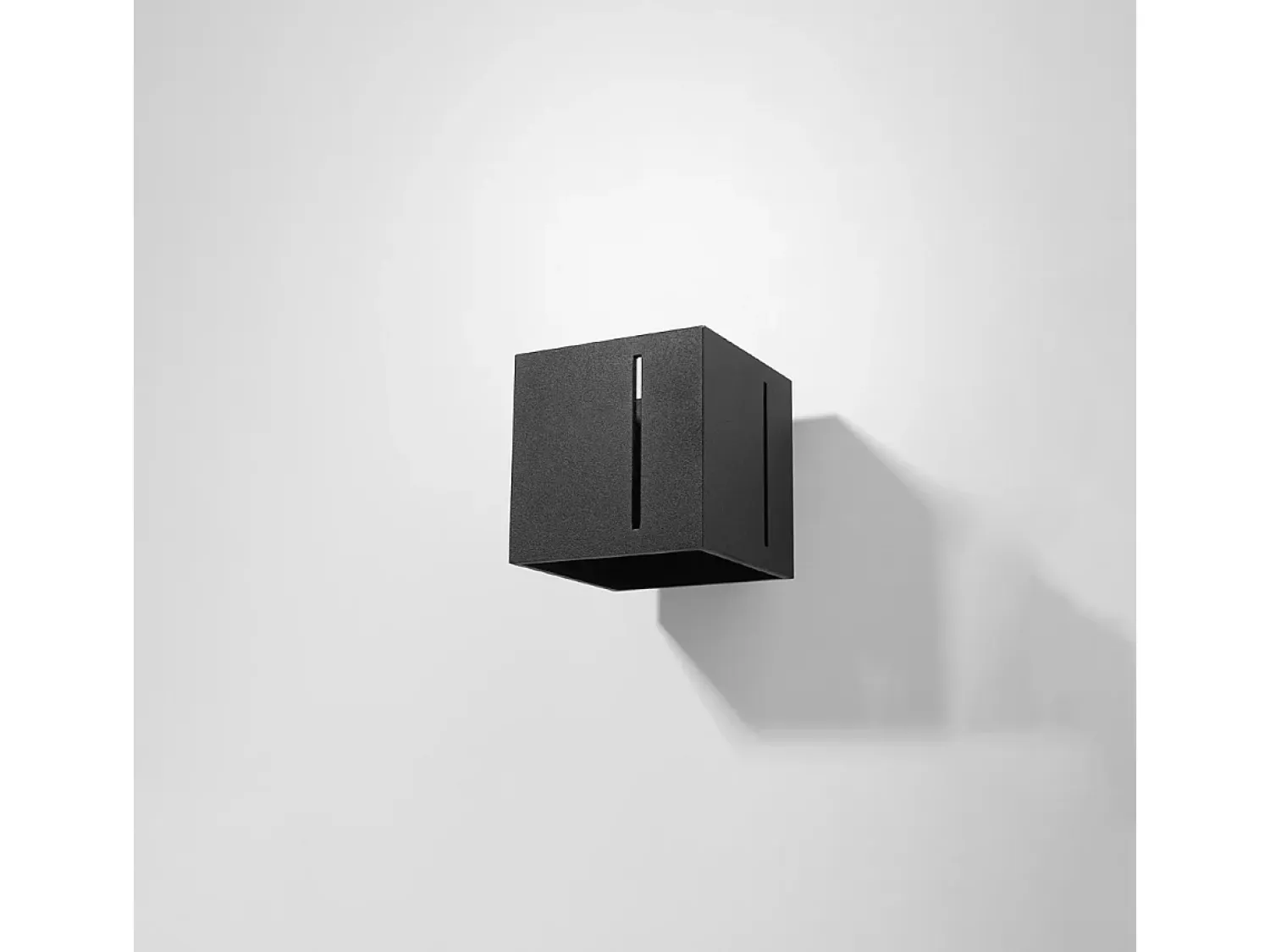 Sale Sollux Lighting Lámparas de pared Luminara moderno de aluminio - 1 fuentes luminosas 3000K - L.10 x A.10 cm - Negro