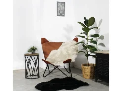 Manta de piel sintética negra suave y hygge para tu hogar