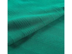 Manta Lucile Esmeralda 220x240 cm en Policotón Suave y Resistente, Lavado a Mano
