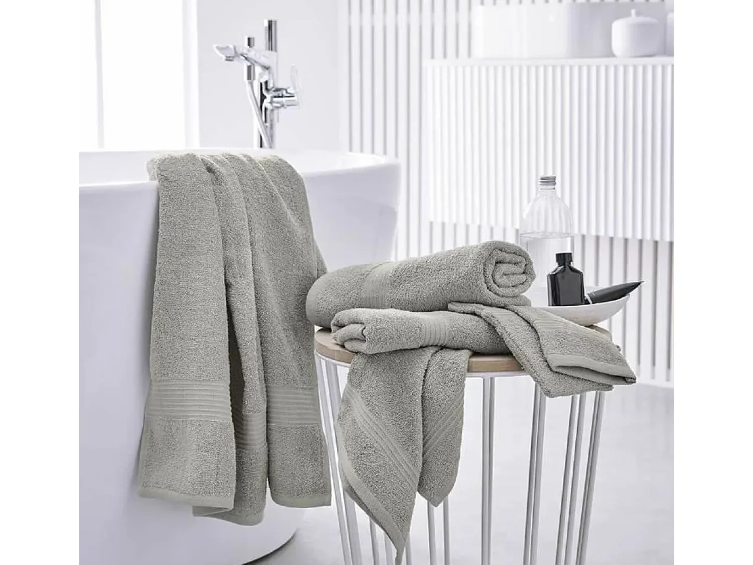 Discount Today Toalla de baño Essential Dune 90 x 150 cm Verde almendra