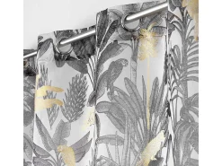 Visillos exóticos con estampados metálicos