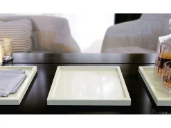 Vladon Cuenco decorativo Maya, moderno Plato decorativo cuadrado, Crema de alto brillo, Juego de 2 (20 x 1,8 x 20 cm)